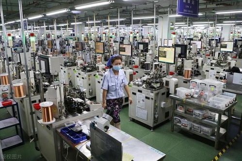 年轻人困局 为何“进工厂”不再是首选，而担保业务要加班求饭局？